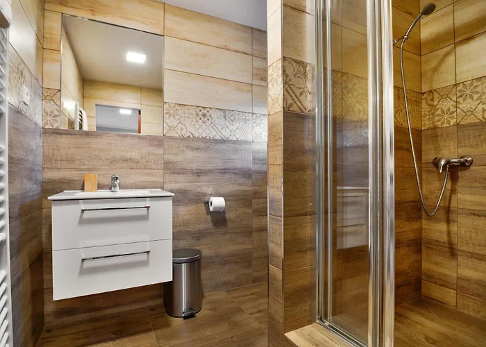 ゲストハウス Ruzak Růžová